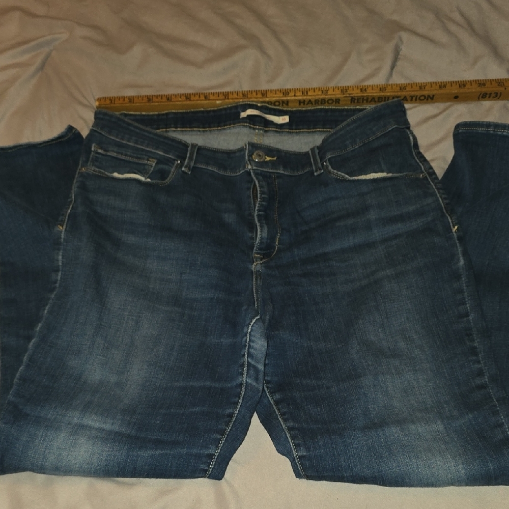 +Levi's Women's Straight Leg Jeans - Indigo